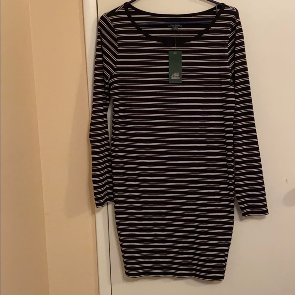 Black white stretch dress